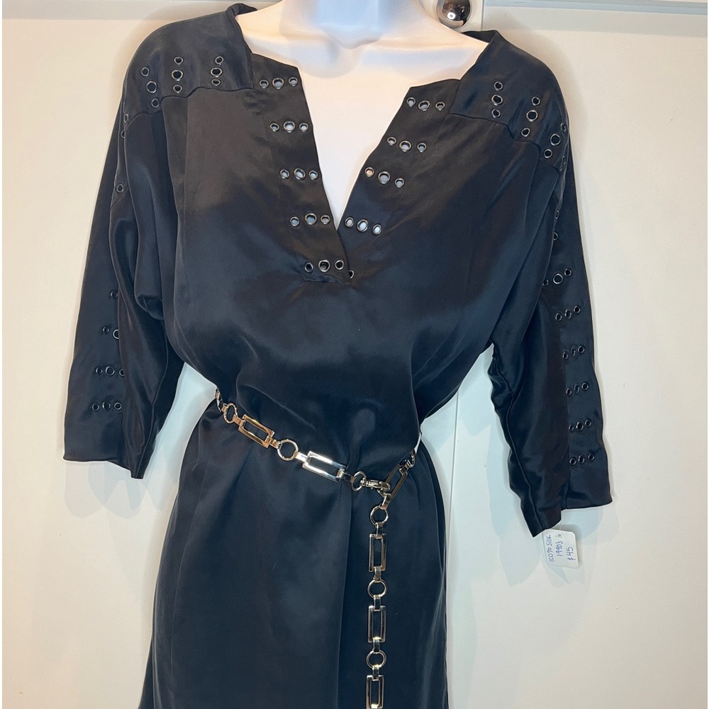 Kenneth Cole New York 100% silk sheath dress with eyelet embellishments, Sz Sm